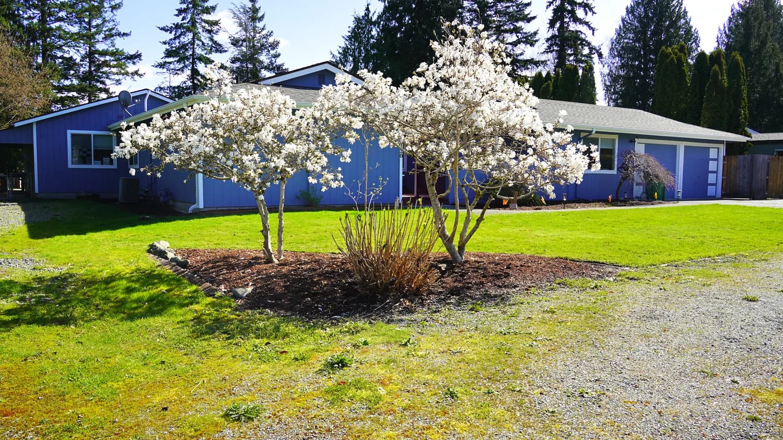 Welcoming front porch and entryway at Skagit River
